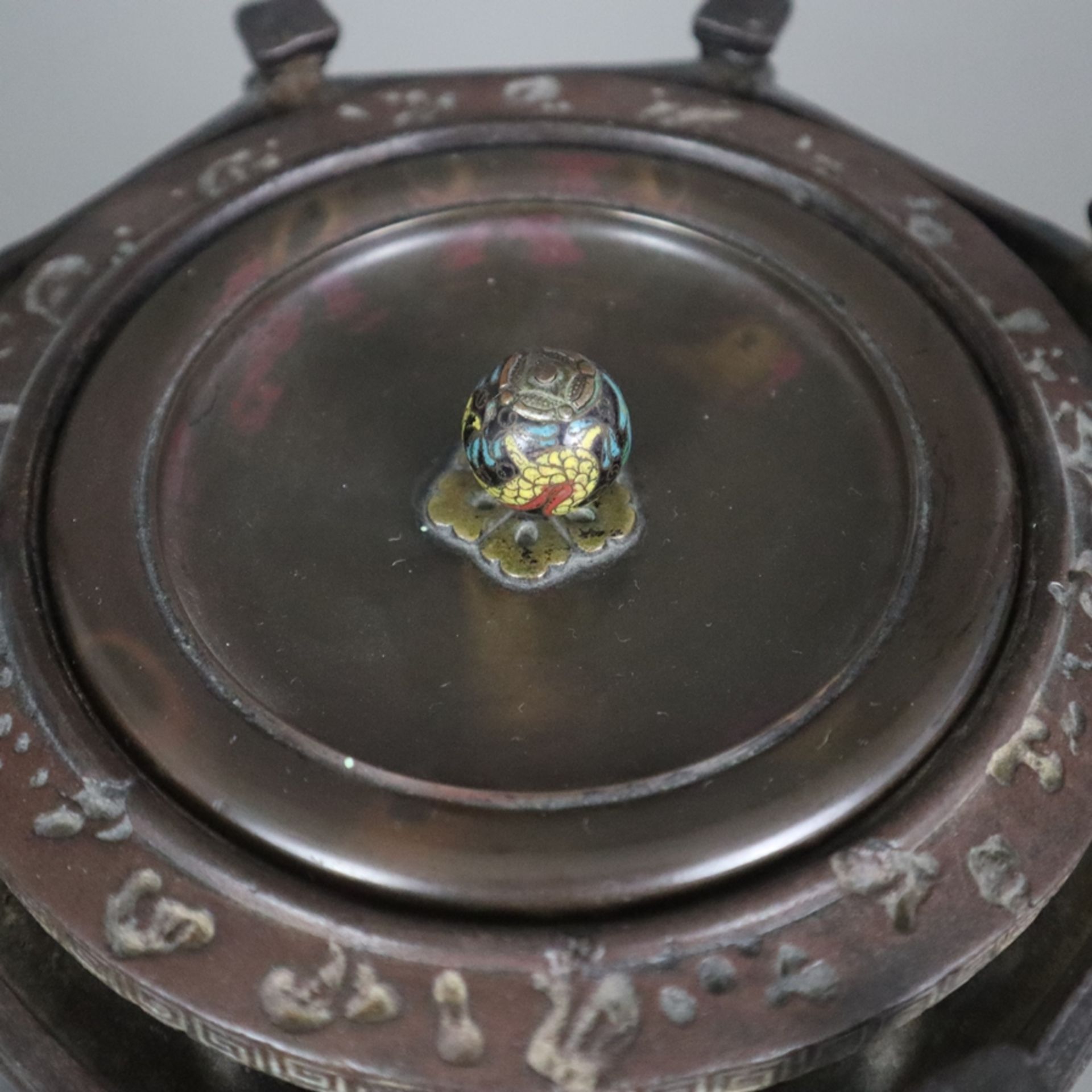 Schwerer Tetsubin - Wasserkessel für die Teezeremonie, Japan, Taishō-/Shōwa-Zeit, Gusseisen, zentra - Bild 2 aus 14