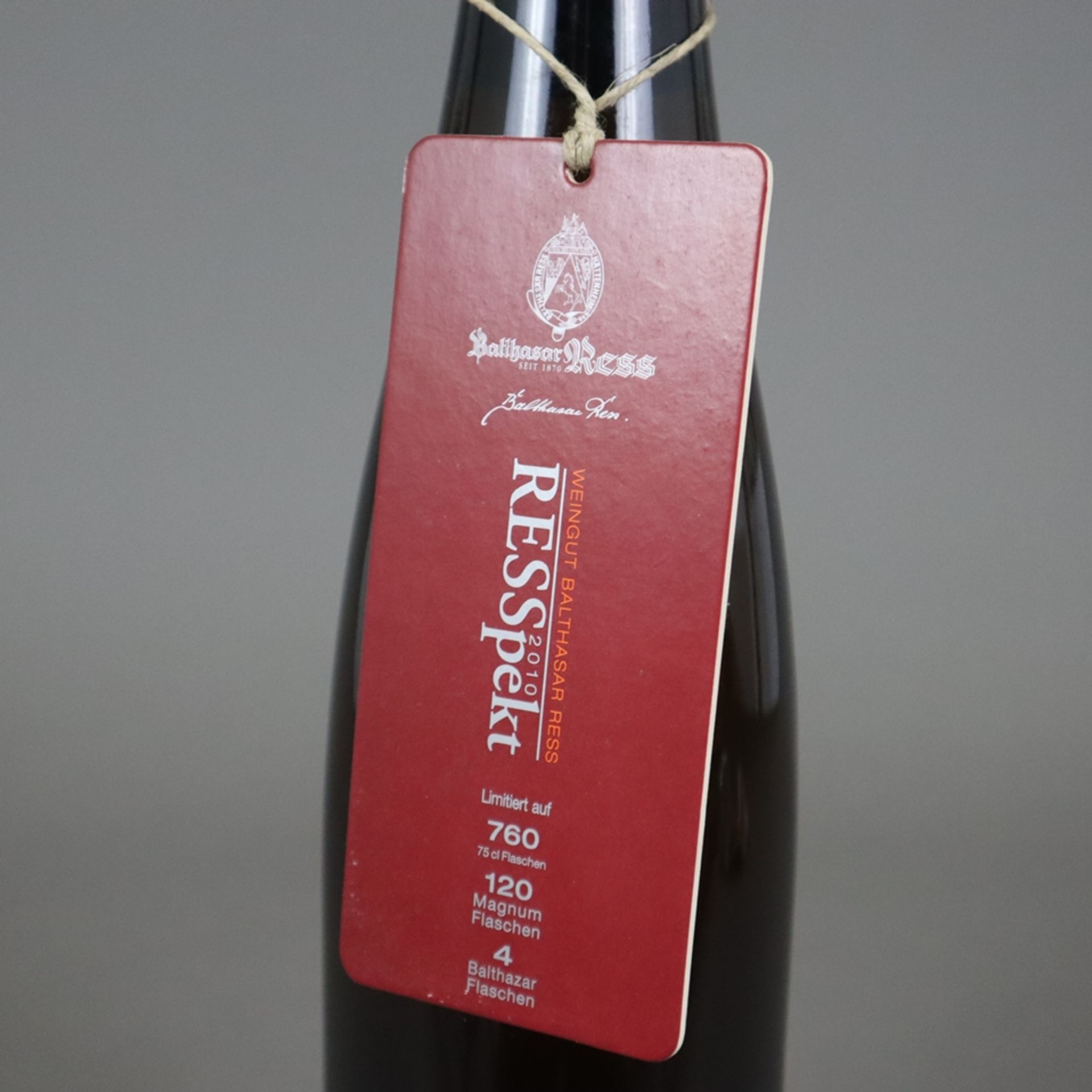 Wein - 2010 „RESSpekt“ Rheingau Riesling, 1,5 l Magnum, Füllstand: High Fill, Flasche 76/120, mit W - Bild 5 aus 6
