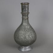 Vase - indopersisch, Kupfer versilbert / verzinnt?, birnförmige Vasenform am Hals durch Ringe gegli