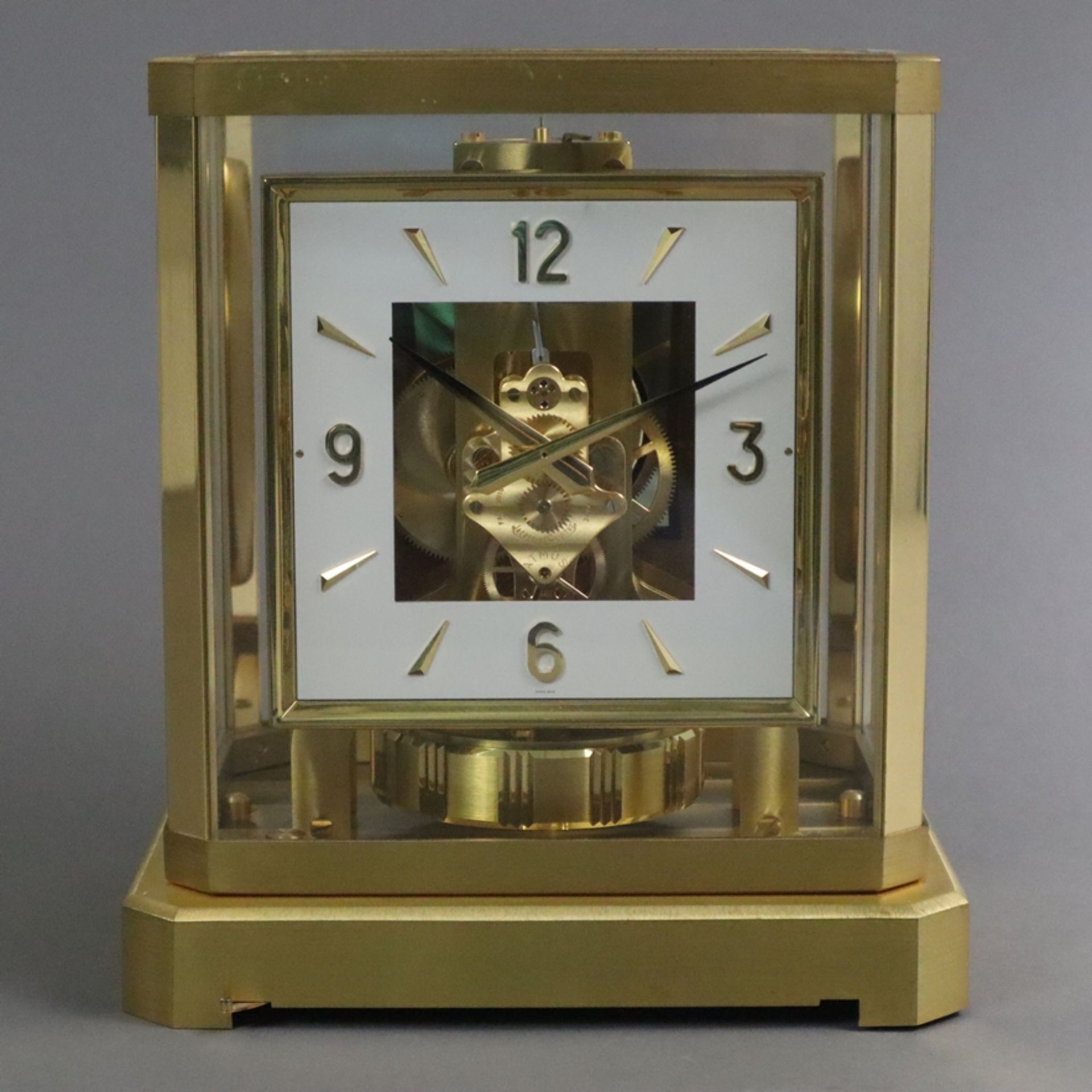 ATMOS-Tischuhr von Jaeger-LeCoultre - sog. Pendule Perpetuelle/ automatischer Aufzug durch Nutzung