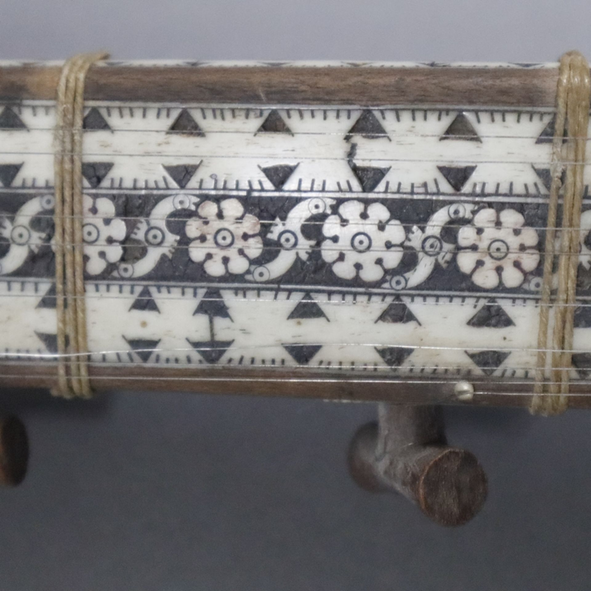 Orientalische Langhalslaute - wohl Afghanistan um 1900, traditionelles Saiteninstrument, kleiner ba - Image 4 of 9