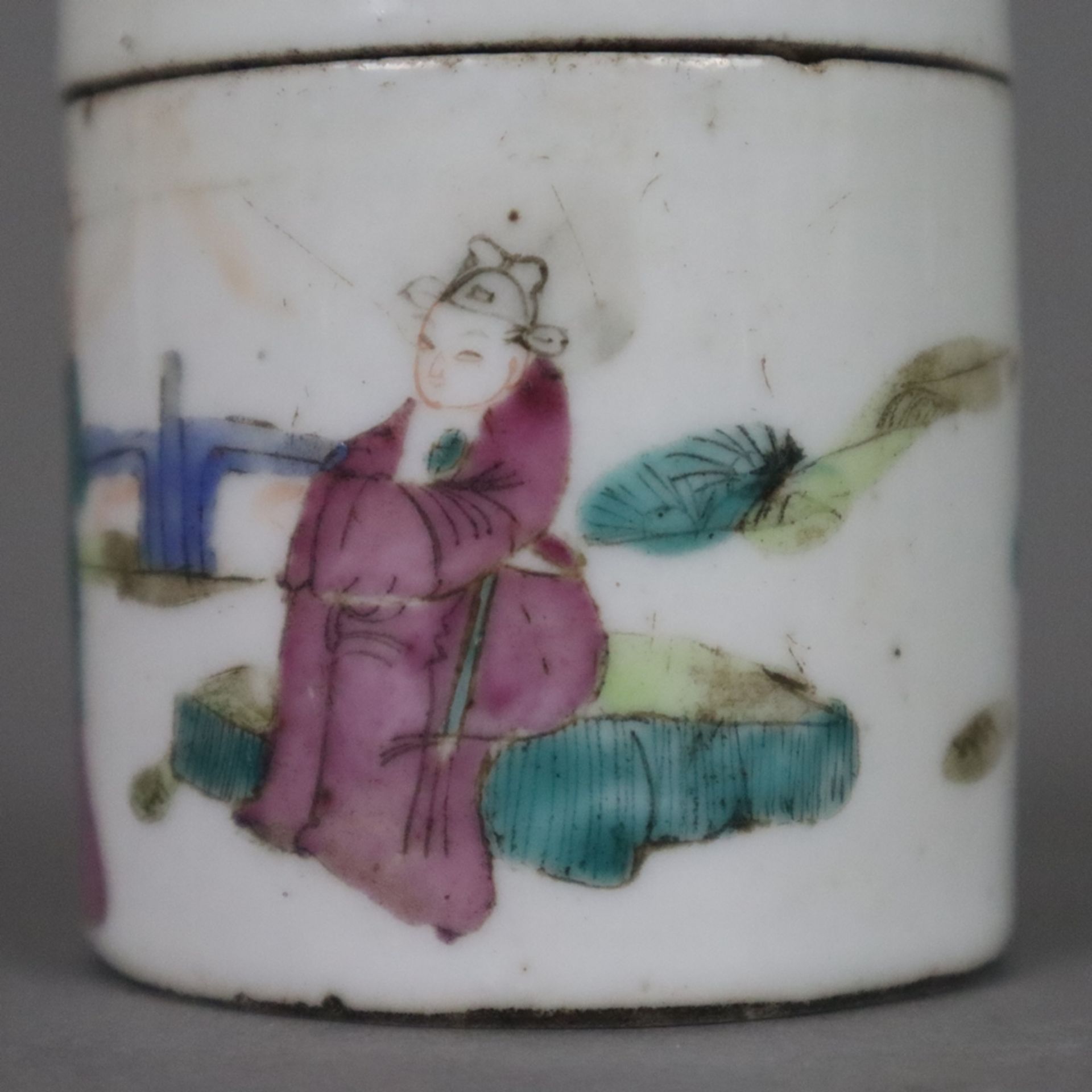 Deckeldose - China, späte Qing-Dynastie, Porzellan, zylindrischer Korpus mit Stülpdeckel, auf der A - Bild 4 aus 7