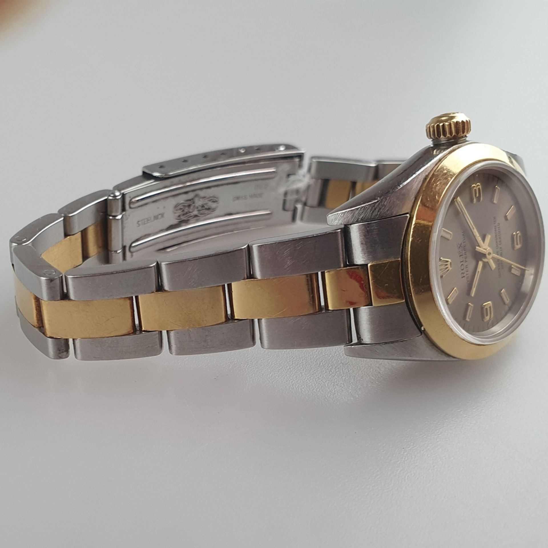 Rolex-Damenarmbanduhr - Oyster Perpetual, Datejust, bicolores Gehäuse und Armband aus 18K Gelbgold  - Bild 4 aus 10