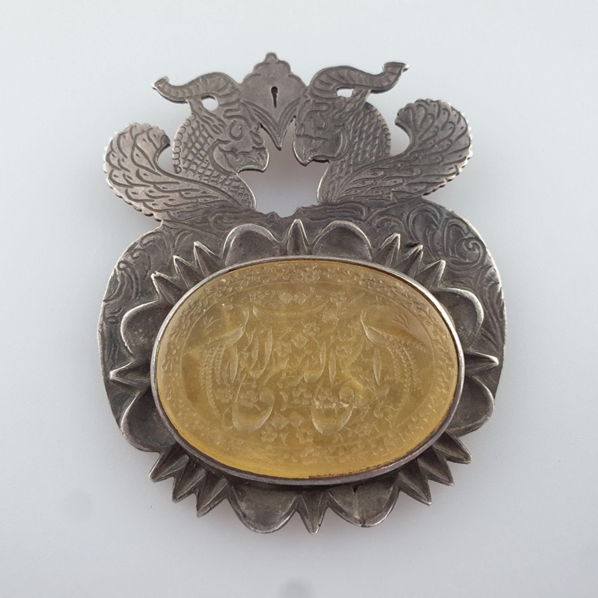 Antiker Achatanhänger in Silberfassung - Persien, ovale Achatplakette mit geschnittener kalligraphi