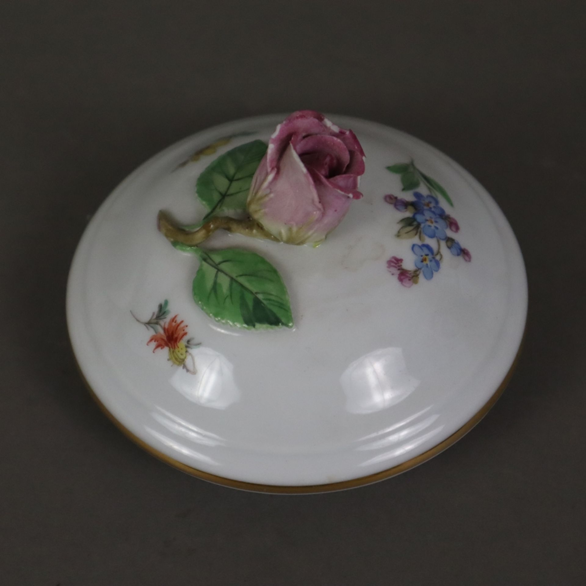 Kaffeeservice für 14 Personen - Meissen, Porzellan, polychrome Blumenmalerei, drei mit Insektenmale - Image 3 of 14