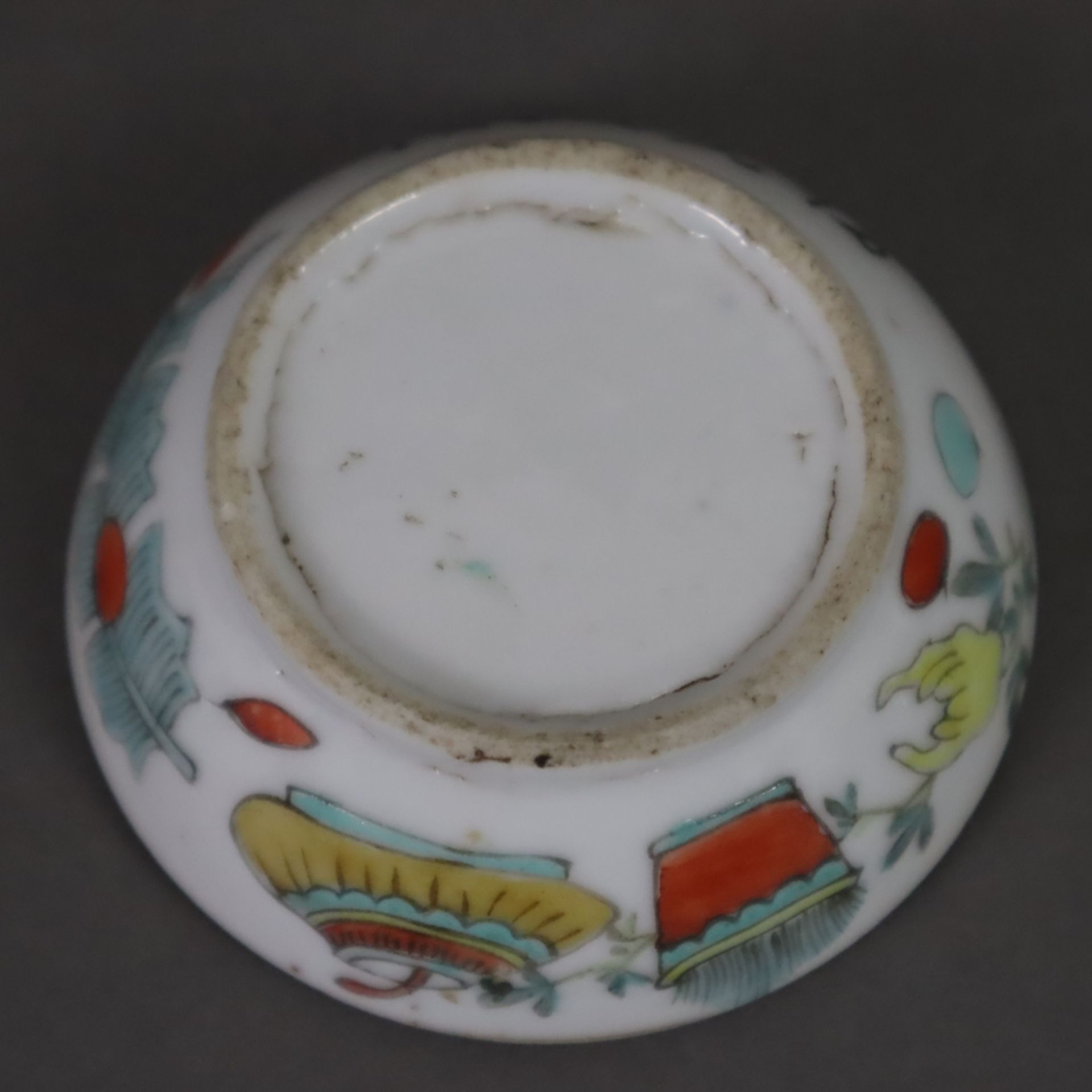 Kleine Deckeldose - China, 1.Hälfte 20.Jh., Porzellan, runde Deckeldose für Siegelpaste, Dekor mit  - Bild 8 aus 8