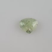 Loser Prehnit - 30,75 ct., grün, Cabochon tropfenförmig, Maße: 20,8 x 24,7 x 7,9 mm, unbehandelt, Z