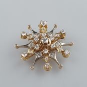 Funkelnde Sternbrosche/ Anhänger mit Diamanten - Gelb-/Weißgold 585/000 (14 K), Öse gestempelt, fil