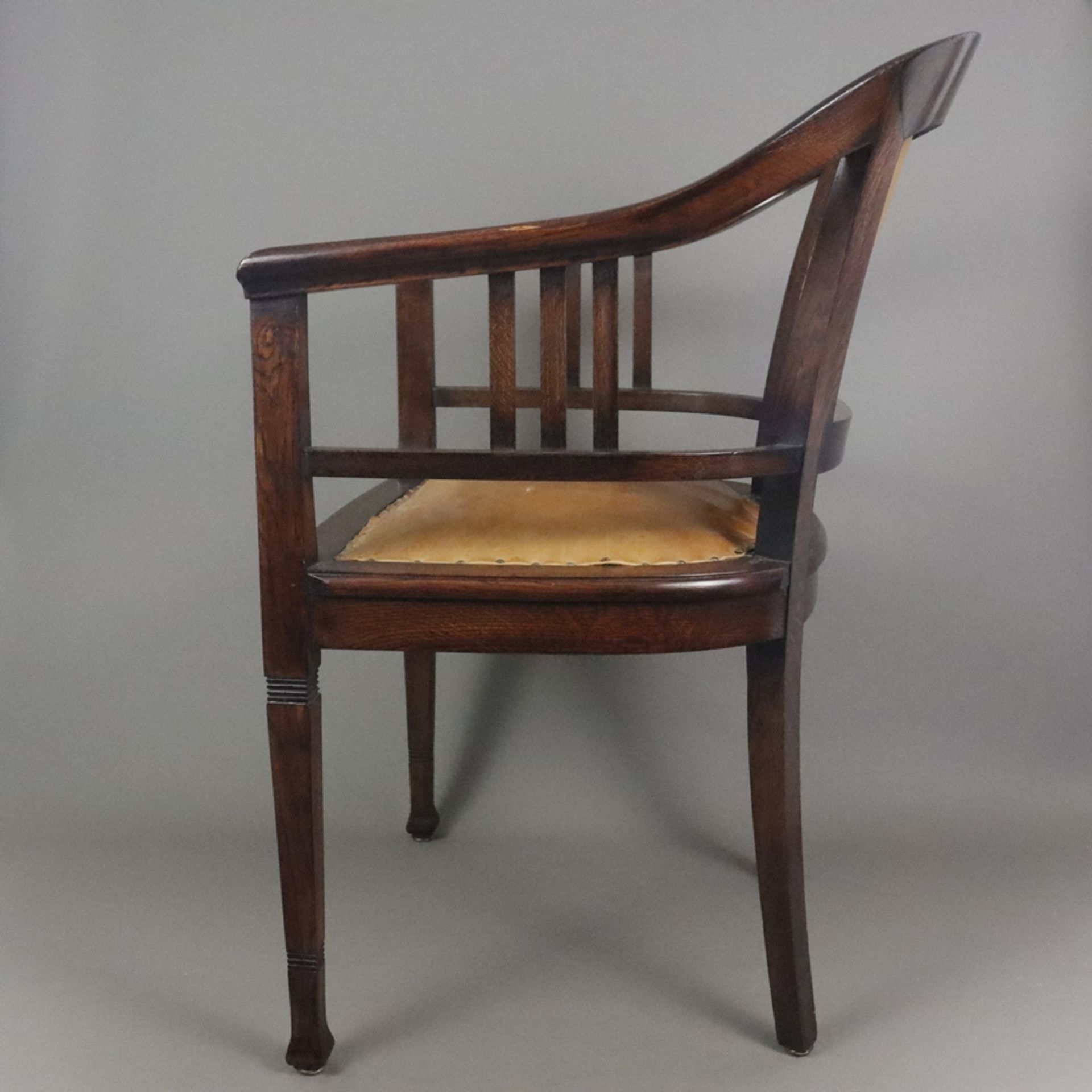 Jugendstil-Armlehnstuhl - um 1910, Holz, dunkel gebeizt, halbrunder Armlehnstuhl mit Vierkantbeinen - Bild 10 aus 12