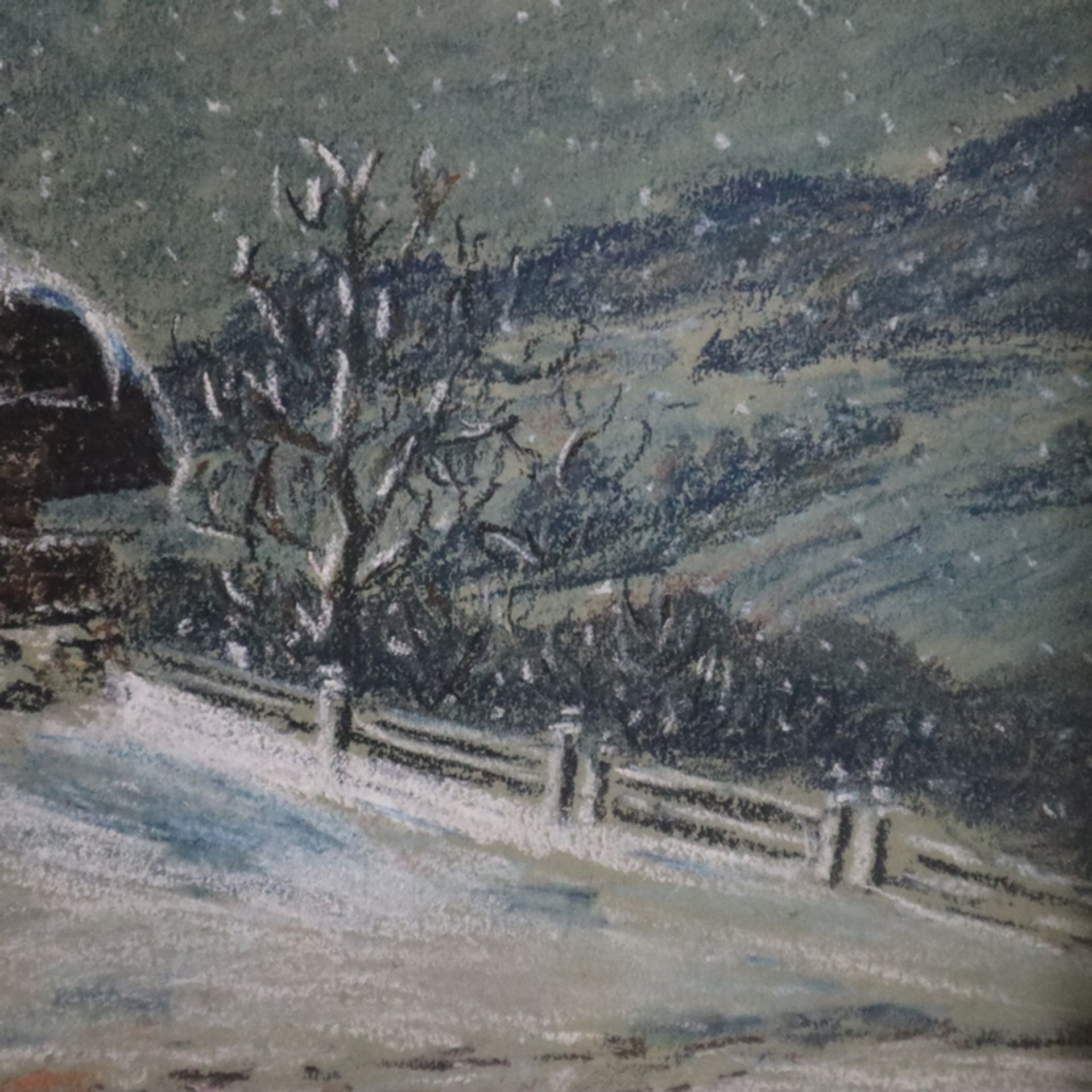 Rück, Heinz (Anfang 20. Jh.) - Verschneite Hütte in Winterlandschaft, Pastellkreide auf Papier, unt - Bild 5 aus 7