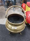 LARGE BRASS POT WITH HANDLE ON 3 LEGS