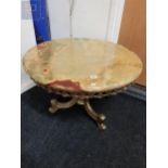 MID 20TH CENTURY COFFEE TABLE WITH BRASS BASE & ONYX TOP