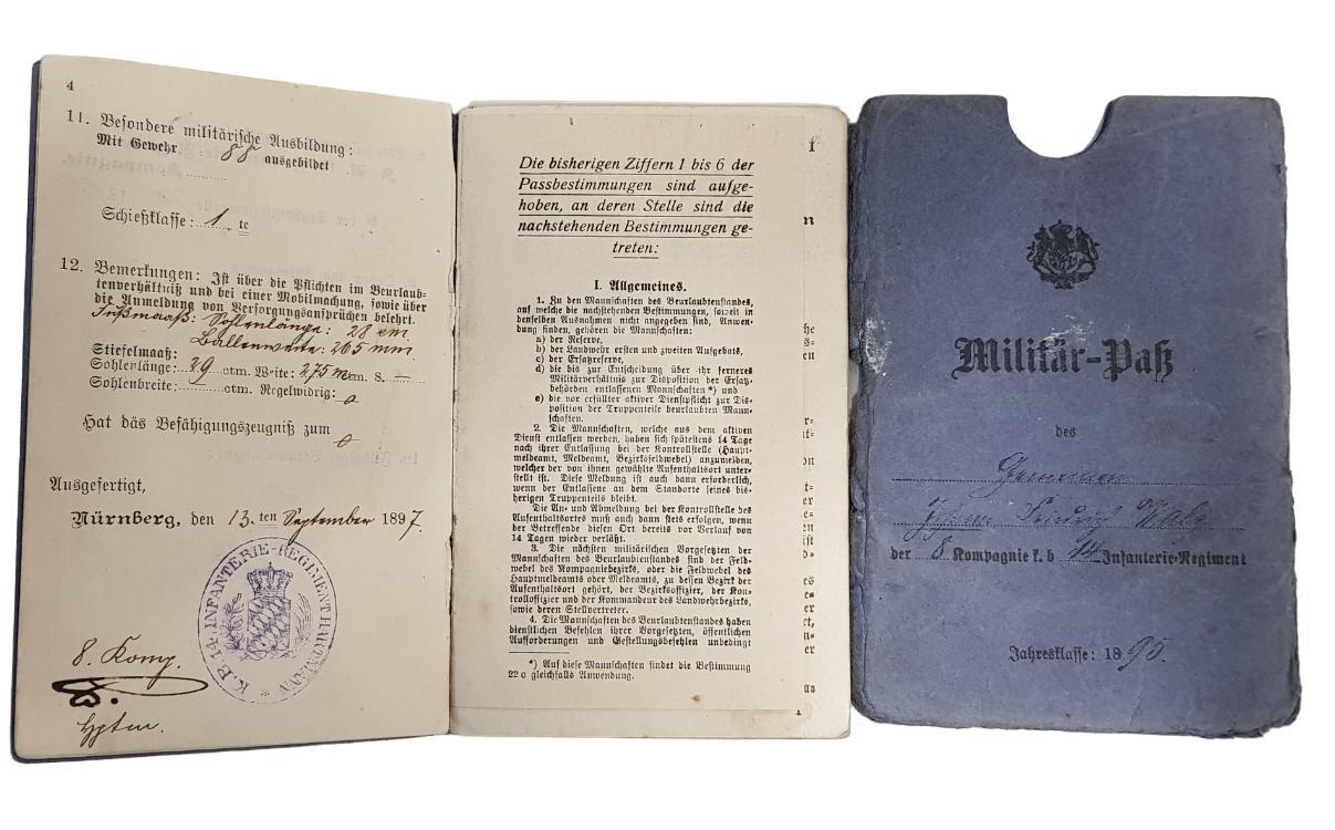 WORLD WAR 1 GERMAN SOLDIER BOOK FOR AN INFANTRY REGIMENT RESERVIST CALLED UP IN WORLD WAR 1