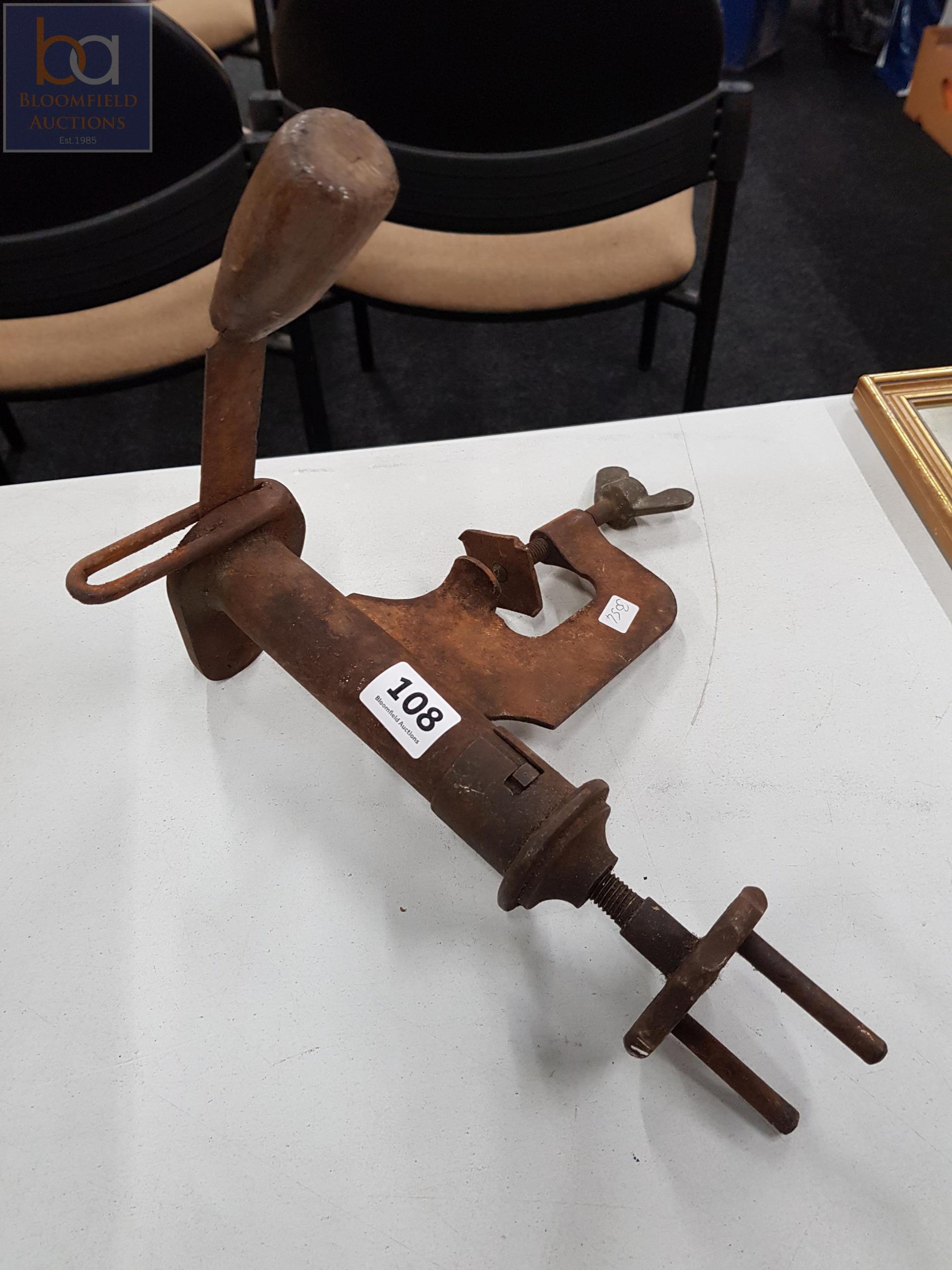 OLD TABACCO CUTTER