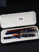 MARBLE EFFECT FOUNTAIN PEN/PENCIL IN CASE ALONG WITH A PARKER FOUNTAIN PEN AND REFILL