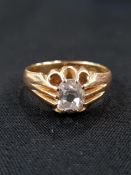 ANTIQUE 18 CARAT GOLD AND SINGLE STONE RING