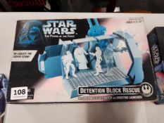 STAR WARS BOXED DETENTION BLOCK RESCUE