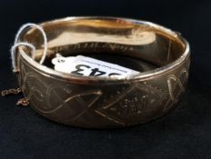 9 CARAT GOLD FILLED BANGLE (METAL CORE)