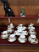 40 PIECES OF ROYAL ALBERT COUNTRY ROSE