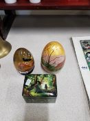 2 PAINTED AND SIGNED MODEL EGGS AND BOX