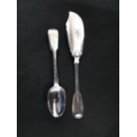 ANTIQUE IRISH FISH SERVER AND TEA SPOON 58G