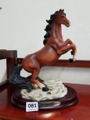 HORSE FIGURE ON PLYNTH