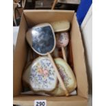 COLLECTION OF LADIES VINTAGE DRESSING TABLE ITEMS