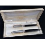 VINTAGE PARKER PEN SET