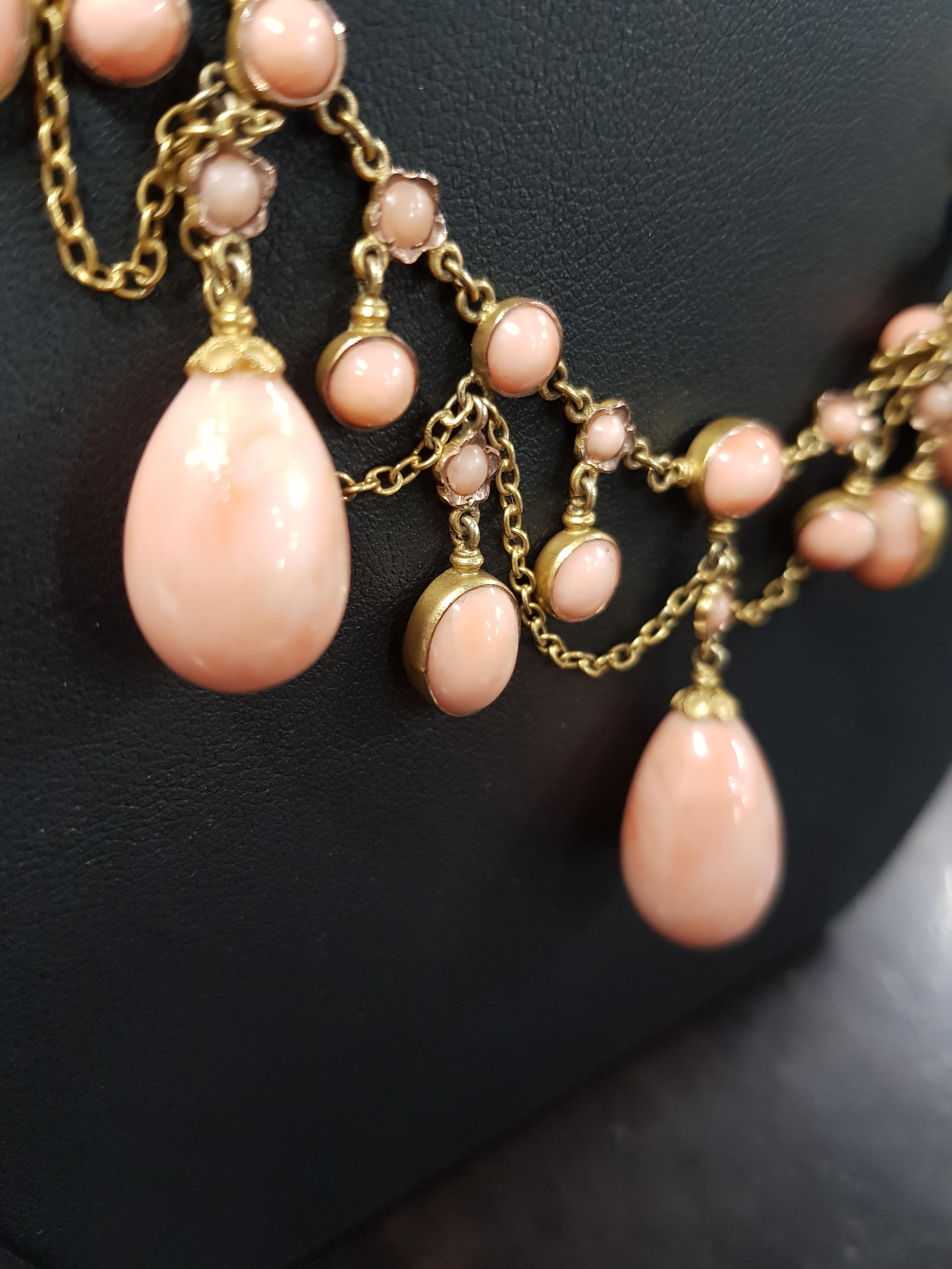 18 CARAT GOLD AND CORAL NECKLACE TOTAL WEIGHT 30.3G - Image 2 of 4