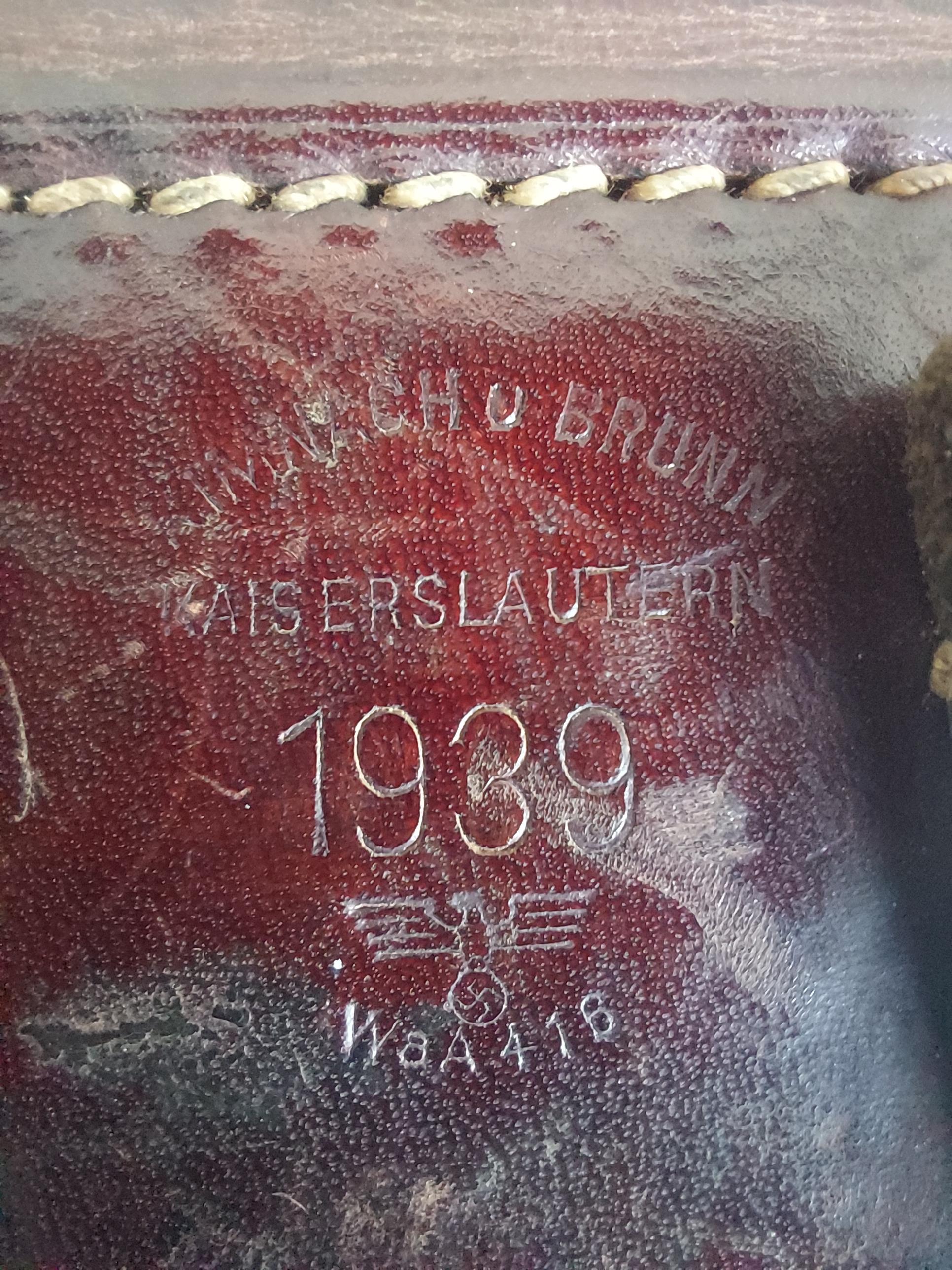 WORLD WAR 2 THIRD REICH BROWN LEATHER HOLSTER STAMPED TO REAR 1939 WITH EAGLE AND SWASTIKA. - Image 4 of 4