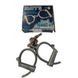PAIR OF HIATTS HANDCUFFS IN BOX & WITH KEY, EARLY 1900S MODEL