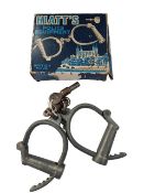 PAIR OF HIATTS HANDCUFFS IN BOX & WITH KEY, EARLY 1900S MODEL