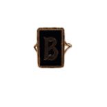 GOLD INITIAL 'B' RING SIZE L