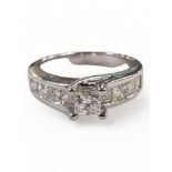14 CARAT WHITE GOLD AND DIAMOND RING WITH 2 CARAT OF DIAMONDS