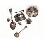 8 ITEMS OF SOLID SILVER ITEMS TO INCLUDE GEORGIAN IRISH SERVING SPOON, SHELL DISH AND SMALL PIN TRAY