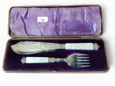 CASED FISH SERVERS WITH MOTHER OF PEARL HANDLES