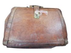 VINTAGE LEATHER ATTACHE CASE