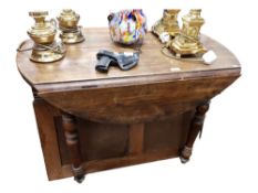 ANTIQUE FARMHOUSE TABLE AND 4 LEAVES