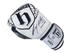 BOXING GLOVE SIGNED BY RICKY HATTON