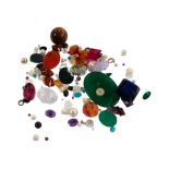 BAG OF MIXED GEMSTONES TO INCLUDE DIAMONDS, SAPPHIRE, RUBY AND AMETHYST ETC