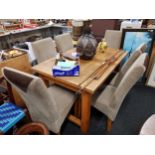 SOLID OAK DINING TABLE & 6 CHAIRS