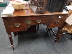 GEORGIAN MAHOGANY LOWBOY