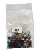 QTY OF MIXED GEM STONES TO INCLUDE DIAMONDS, TURQUOISE, AGATE ETC