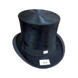 BLACK VELVET DRESS TOP HAT