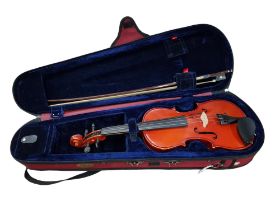 HALF SIZE VIOLIN - STENTOR II VIOLIN & BOW