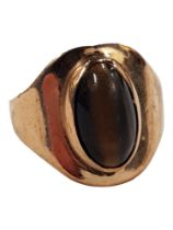 9 CARAT YELLOW GOLD TIGERS EYE RING