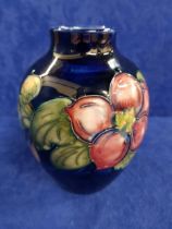 ANTIQUE SIGNED MOORCROFT VASE