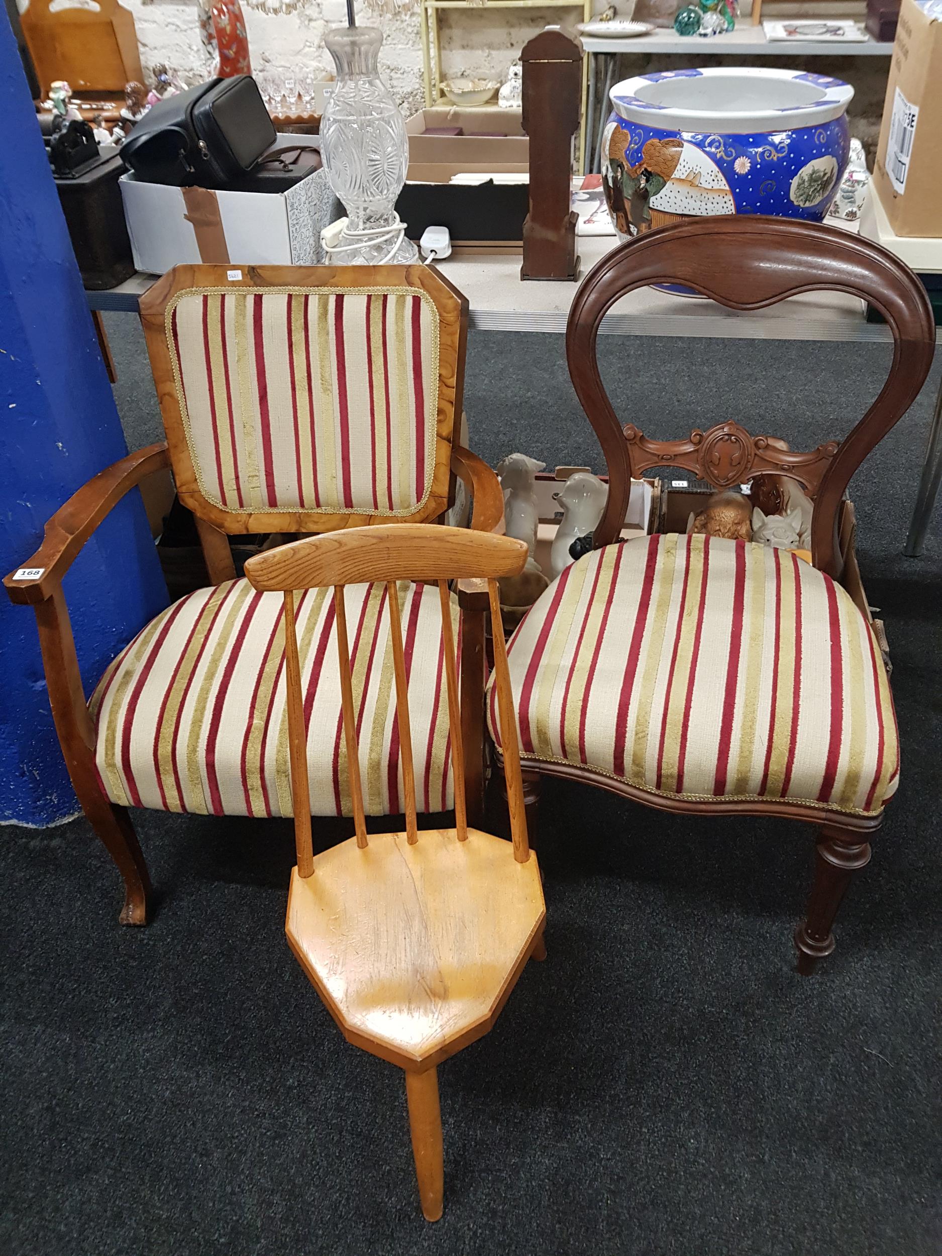 3 OCCASIONAL CHAIRS