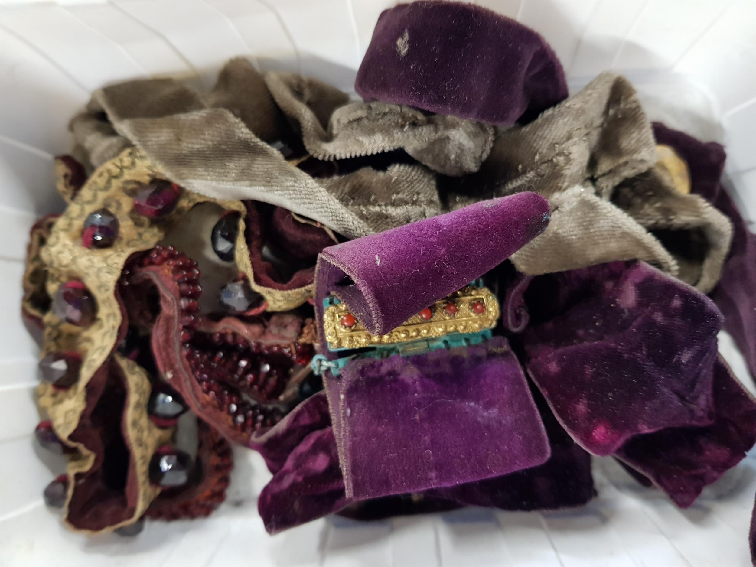 COLLECTION OF VICTORIAN VELVET COLLARS & CUFFS