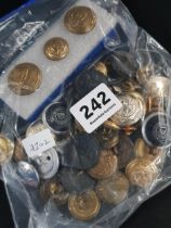 BAG LOT OF MILITARY BUTTONS